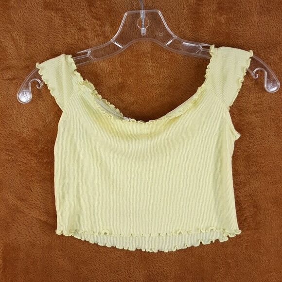 ME TO WE Womens Top XS Yellow Pullover Off Shoulder Crop Ribbed Lightweight - Picture 3 of 7